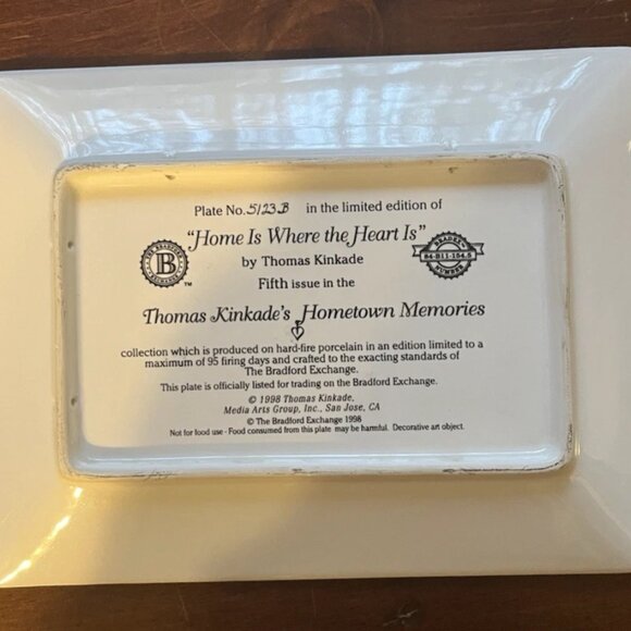 Thomas Kinkade Hometown Memories Plate Dish 1998 BRADFORD EXCHANGE - Picture 2 of 3